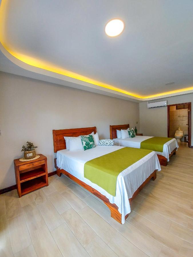 Hotel Amira Каррільо Екстер'єр фото